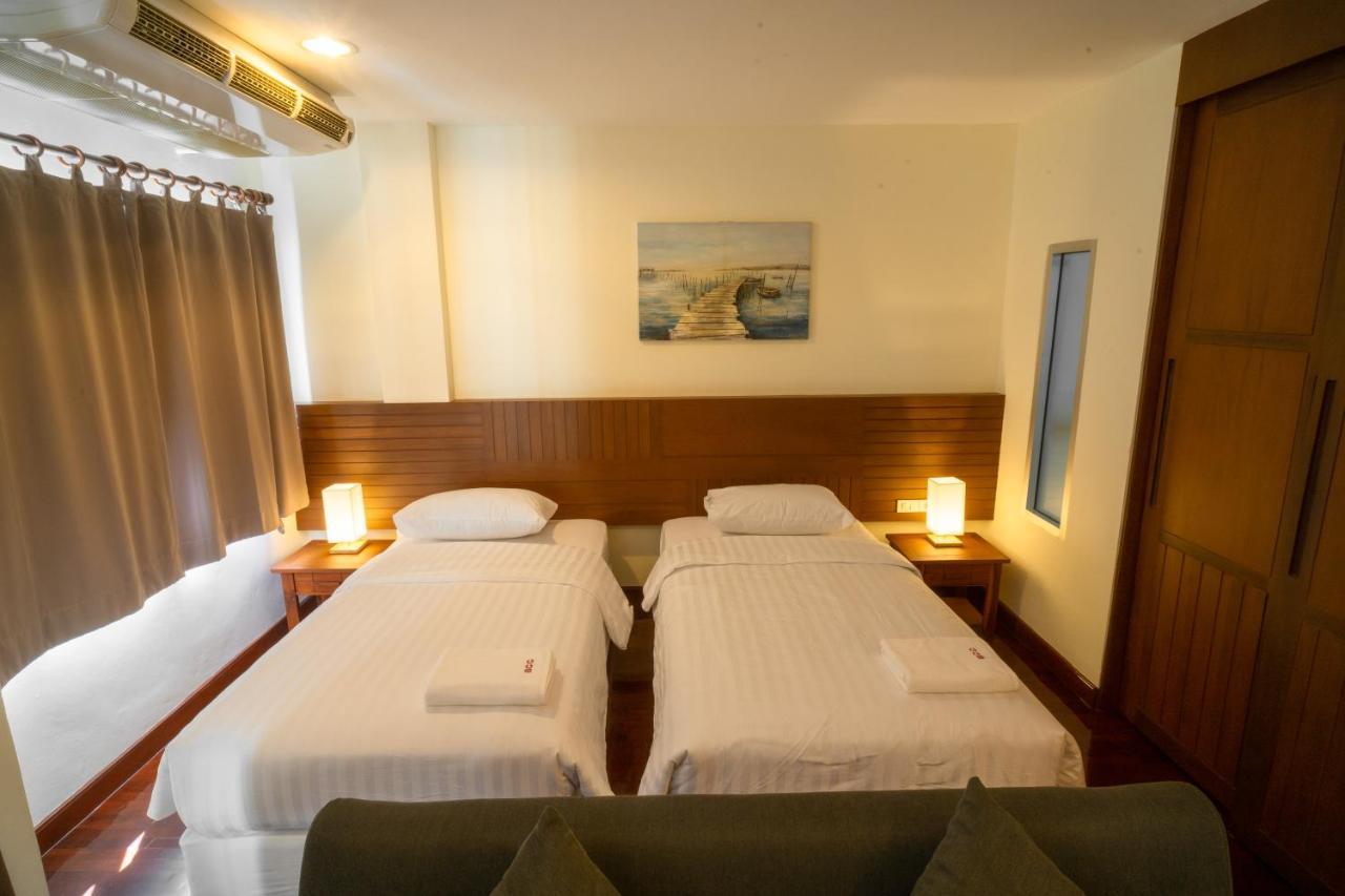 Baan Chuan Chom Pattaya Hotell Exteriör bild